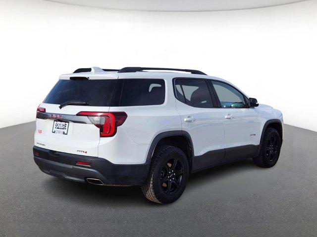 2022 GMC Acadia AWD AT4