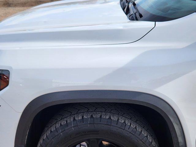 2022 GMC Acadia AWD AT4
