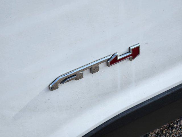 2022 GMC Acadia AWD AT4