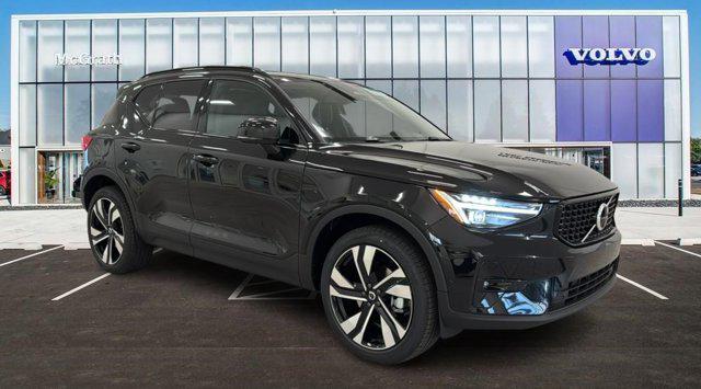 2026 Volvo XC40 B5 Ultra for sale in Barrington, IL