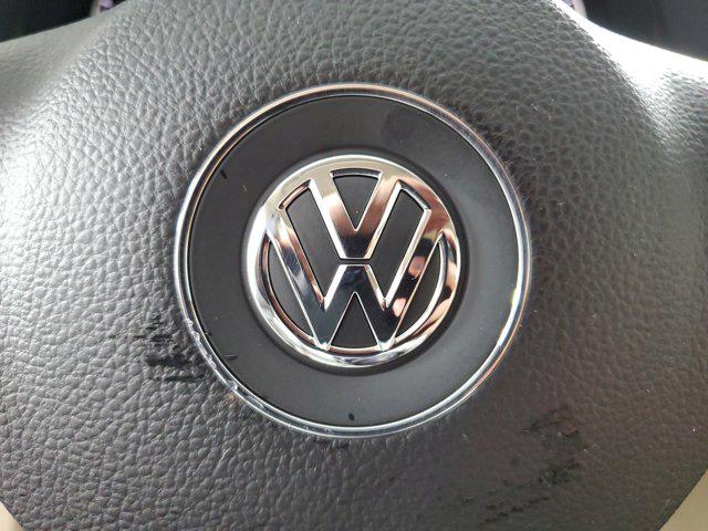 2015 Volkswagen Passat 1.8T Limited Edition