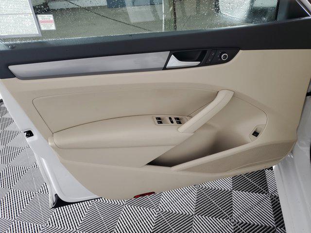 2015 Volkswagen Passat 1.8T Limited Edition