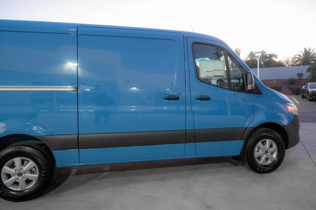 2026 Mercedes-Benz Sprinter Crew Van Standard Roof 4-Cyl Diesel