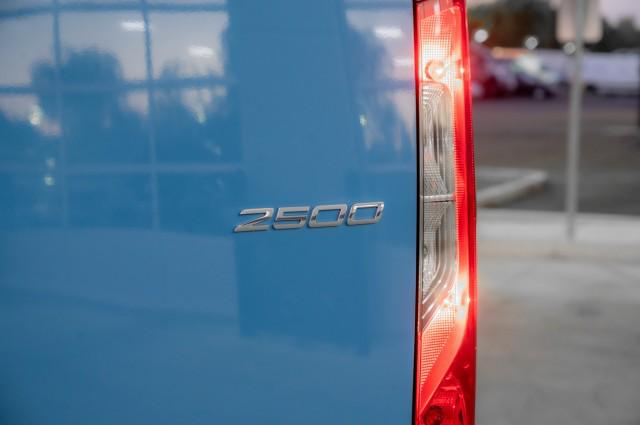 2026 Mercedes-Benz Sprinter Crew Van Standard Roof 4-Cyl Diesel