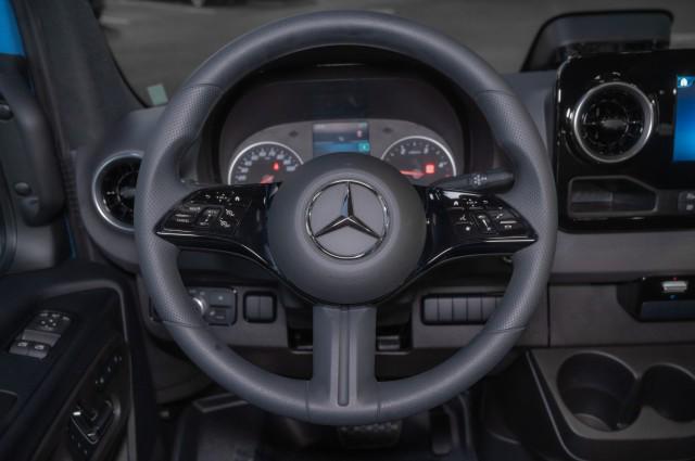2026 Mercedes-Benz Sprinter Crew Van Standard Roof 4-Cyl Diesel