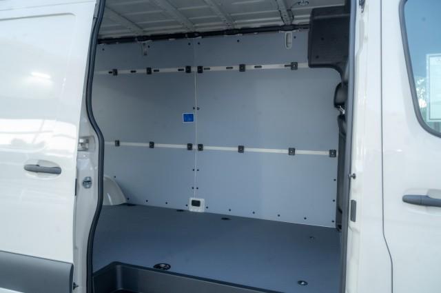 2026 Mercedes-Benz Sprinter Crew Van High Roof 4-Cyl Diesel HO
