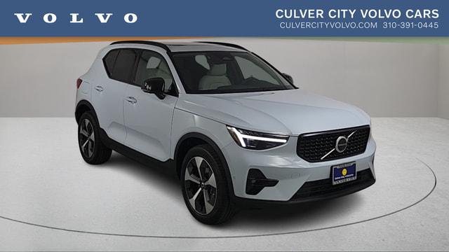 2026 Volvo XC40 Plus, B5 AWD Gas (mild hybrid), Dark for sale in Culver City, CA