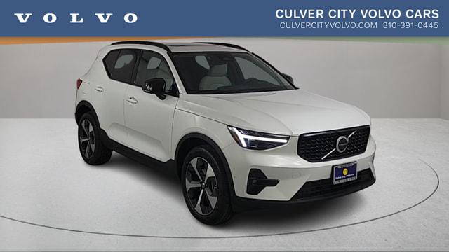 2026 Volvo XC40 Plus, B5 AWD Gas (mild hybrid), Dark for sale in Culver City, CA