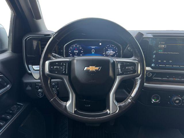 2023 Chevrolet Silverado 1500 4WD Crew Cab Standard Bed LT