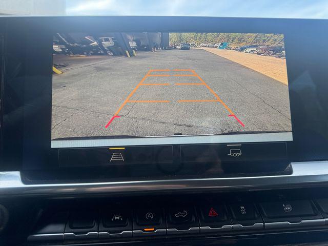 2023 Chevrolet Silverado 1500 4WD Crew Cab Standard Bed LT