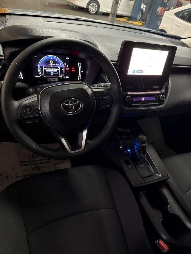 2026 Toyota Corolla Cross LE [4]