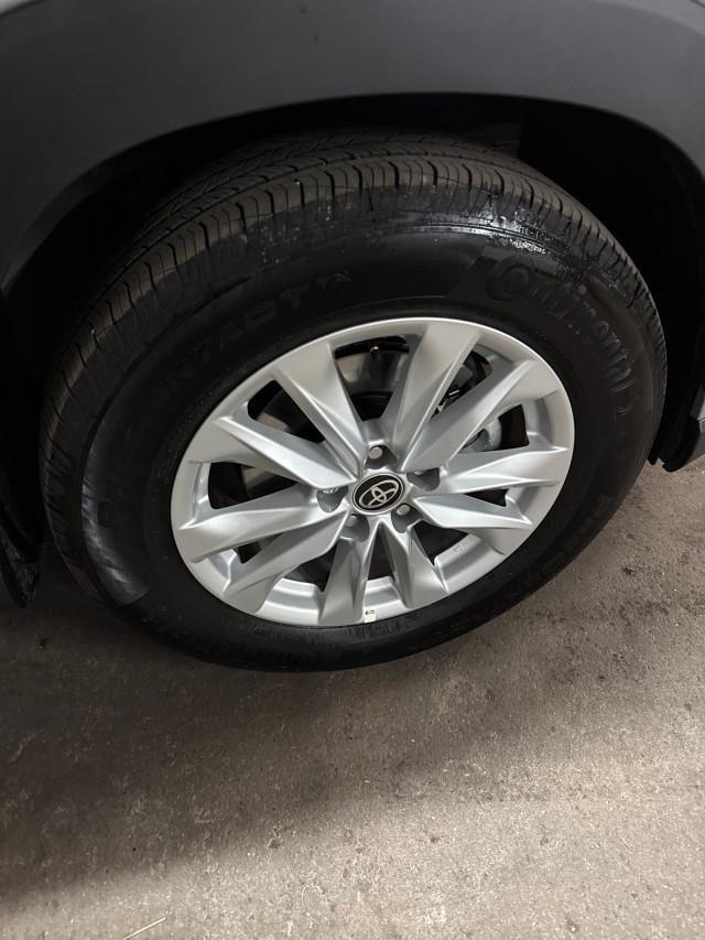 2026 Toyota Corolla Cross LE [9]