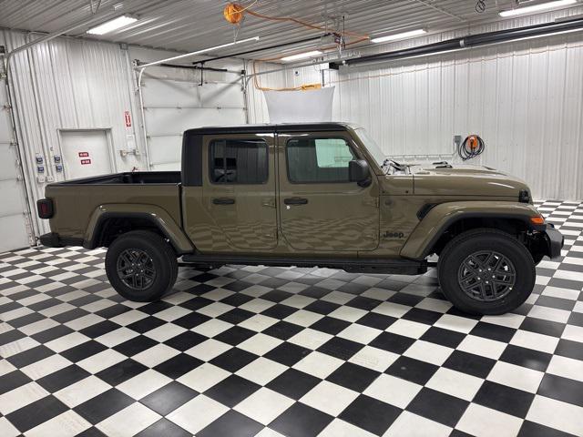 2026 Jeep Gladiator GLADIATOR SPORT S 4X4