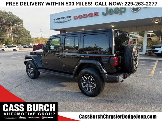 2026 Jeep Wrangler 4-Door Sahara 4x4