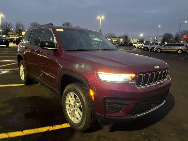2025 Jeep Grand Cherokee GRAND CHEROKEE LAREDO X 4X4 2025 Jeep Grand Cherokee GRAND CHEROKEE LAREDO X 4X4