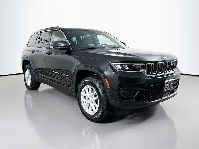 2025 Jeep Grand Cherokee GRAND CHEROKEE LAREDO X 4X4 2025 Jeep Grand Cherokee GRAND CHEROKEE LAREDO X 4X4