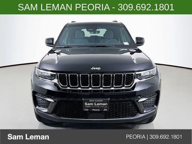 2025 Jeep Grand Cherokee GRAND CHEROKEE LAREDO X 4X4 2025 Jeep Grand Cherokee GRAND CHEROKEE LAREDO X 4X4