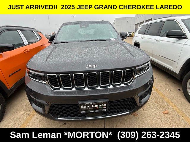 2025 Jeep Grand Cherokee GRAND CHEROKEE LAREDO X 4X4 2025 Jeep Grand Cherokee GRAND CHEROKEE LAREDO X 4X4