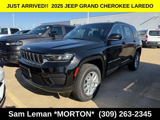 2025 Jeep Grand Cherokee GRAND CHEROKEE LAREDO X 4X4 2025 Jeep Grand Cherokee GRAND CHEROKEE LAREDO X 4X4