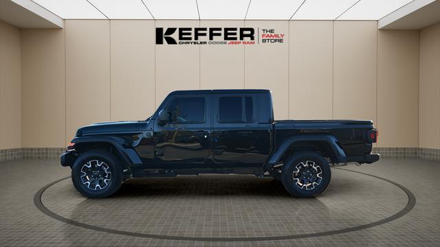 2026 Jeep Gladiator GLADIATOR SAHARA 4X4