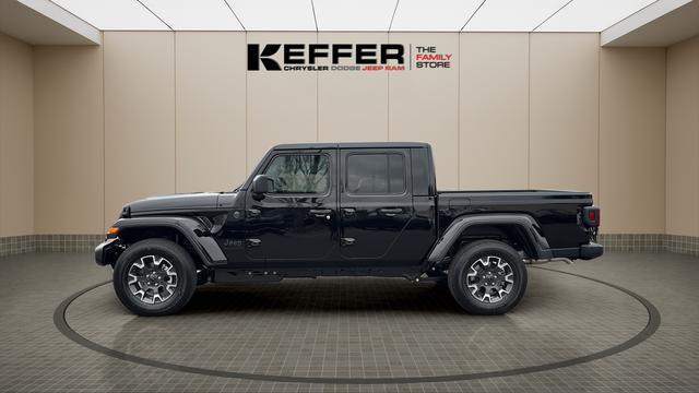 2026 Jeep Gladiator GLADIATOR SAHARA 4X4 2026 Jeep Gladiator GLADIATOR SAHARA 4X4