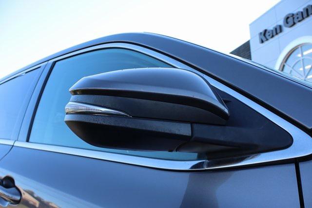 2015 Toyota Highlander LE Plus V6 2015 Toyota Highlander LE Plus V6