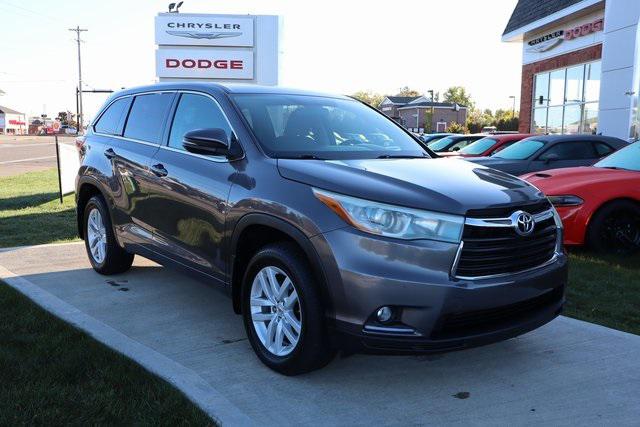2015 Toyota Highlander LE Plus V6 2015 Toyota Highlander LE Plus V6