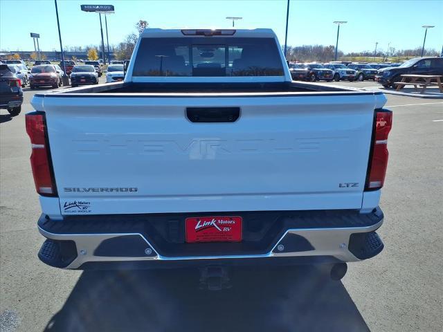 2024 Chevrolet Silverado 2500HD 4WD Crew Cab Standard Bed LTZ