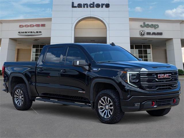 2023 GMC Sierra 1500 4WD Crew Cab Short Box AT4