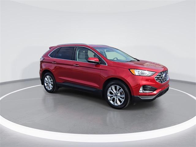 2022 Ford Edge Titanium