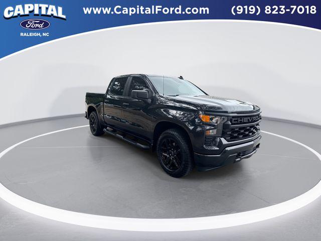 2022 Chevrolet Silverado 1500 2WD Crew Cab Short Bed Custom