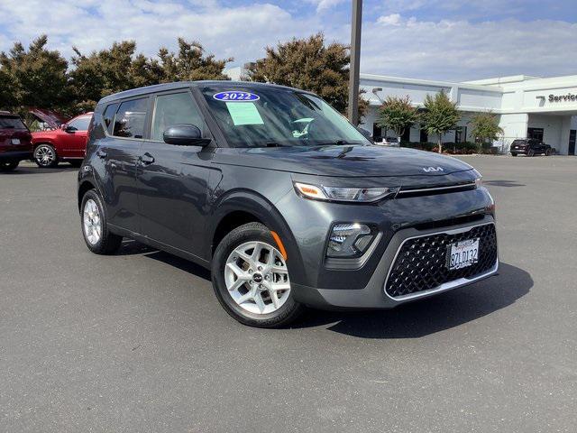 2022 Kia Soul LX 2022 Kia Soul LX
