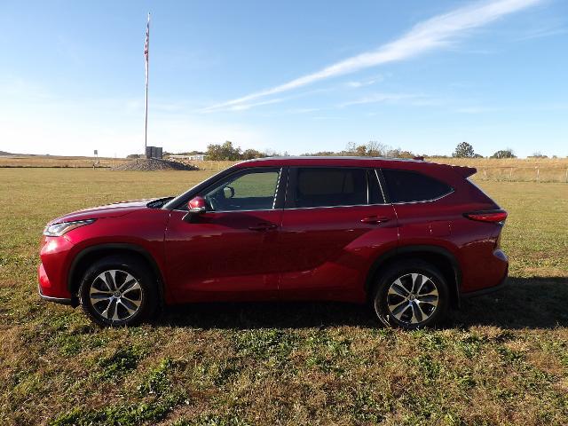 2023 Toyota Highlander Unknown