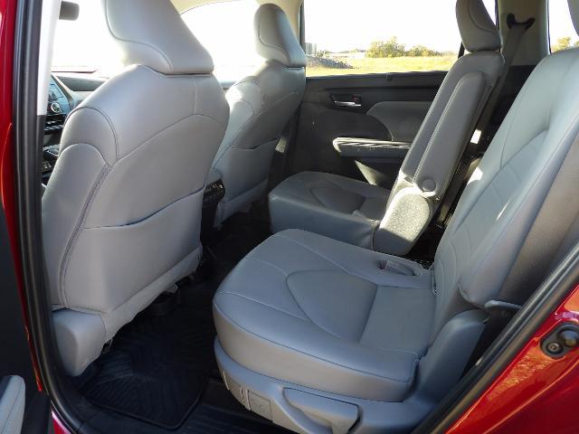 2023 Toyota Highlander Unknown