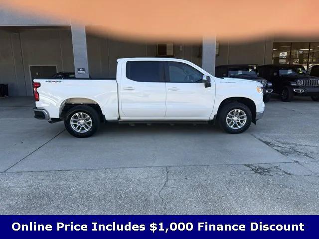 2023 Chevrolet Silverado 1500 4WD Crew Cab Standard Bed LT