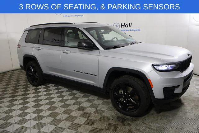 2023 Jeep Grand Cherokee L Altitude 4x4 2023 Jeep Grand Cherokee L Altitude 4x4
