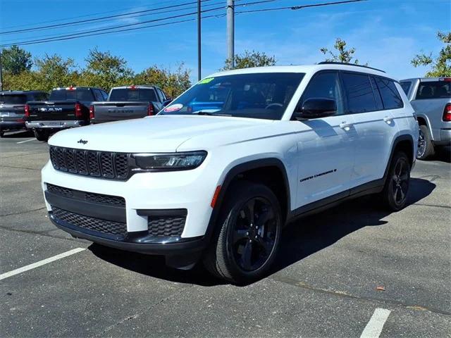 2023 Jeep Grand Cherokee L Altitude 4x4