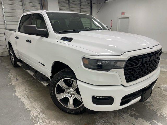 2025 RAM 1500 Tradesman Crew Cab 4x2 57 Box 2025 RAM 1500 Tradesman Crew Cab 4x2 57 Box