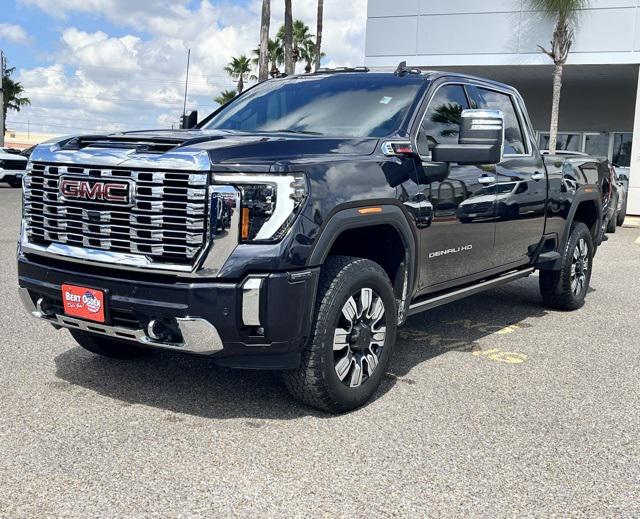 2024 GMC Sierra 2500HD 4WD Crew Cab Standard Bed Denali