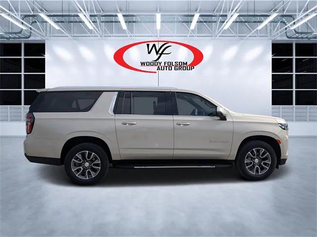 2021 Chevrolet Suburban 2WD LT