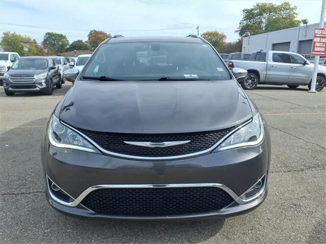 2020 Chrysler Pacifica 35th Anniversary Limited 2020 Chrysler Pacifica 35th Anniversary Limited