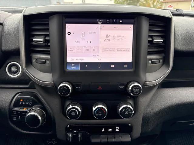 2022 RAM 2500 Tradesman Crew Cab 4x4 64 Box 2022 RAM 2500 Tradesman Crew Cab 4x4 64 Box