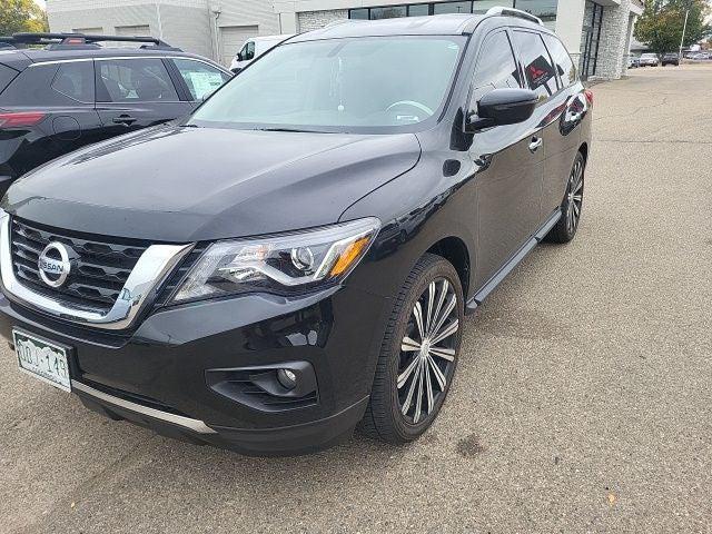 2017 Nissan Pathfinder SV 2017 Nissan Pathfinder SV