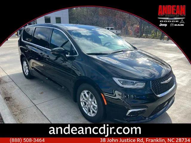 2026 Chrysler Pacifica Select for sale in Franklin, NC