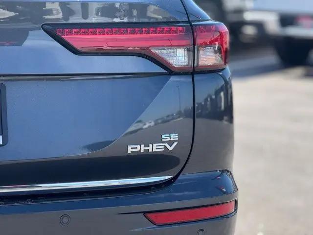 2025 Mitsubishi Outlander PHEV SE S-AWC
