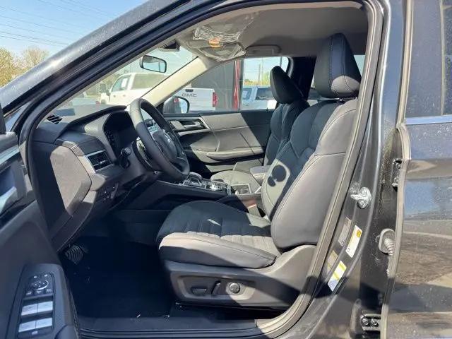 2025 Mitsubishi Outlander PHEV SE S-AWC
