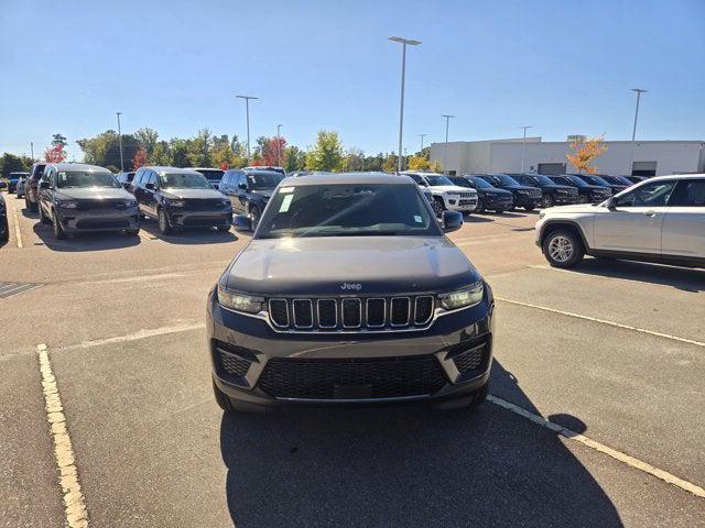 2025 Jeep Grand Cherokee GRAND CHEROKEE LAREDO X 4X2