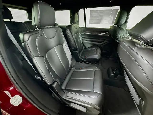 2025 Jeep Grand Cherokee L Limited 4x4