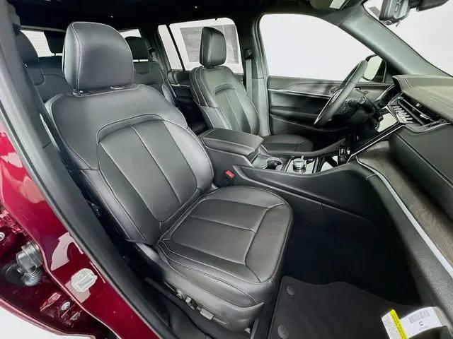 2025 Jeep Grand Cherokee L Limited 4x4