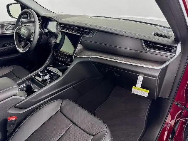 2025 Jeep Grand Cherokee L Limited 4x4